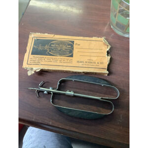 Vintage Sears Roebuck Parisian Hooked Rug Shuttle Needle "Best Rug Needle Made"
